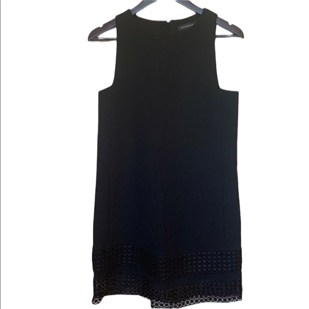 BANANA Republic Black Shift Dress Fully Lined Size 4
